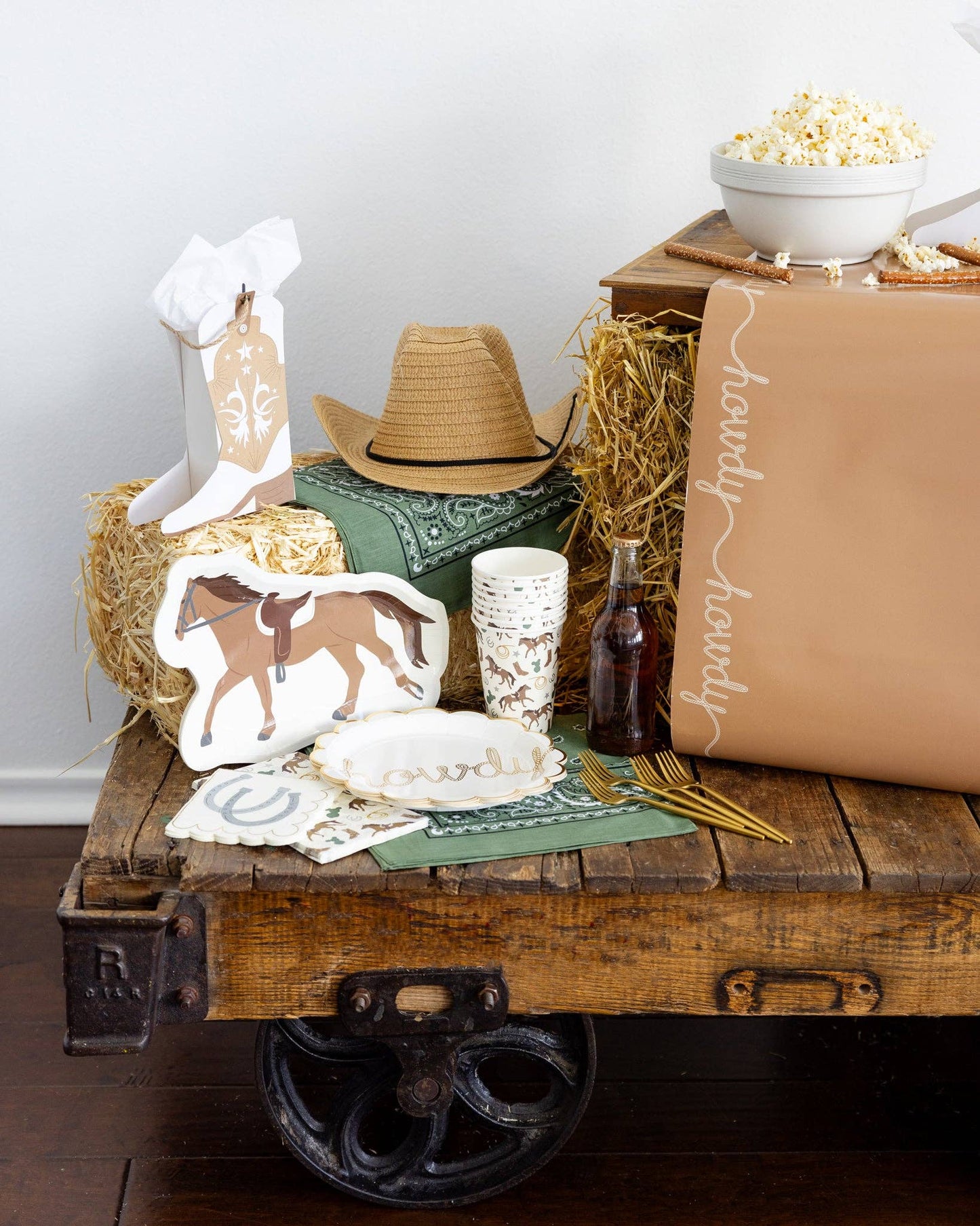 Howdy Horse Paper Plate