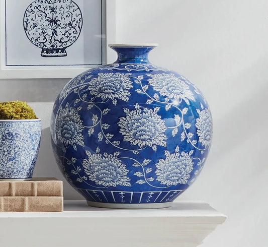 Laken Vase